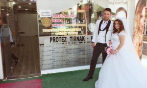 KADINCA KUAFÖR VE GÜZELLİK SALONU