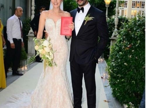 FAHRİYE EVCEN & BURAK ÖZÇİVİT CİFTİ DÜĞÜNÜ